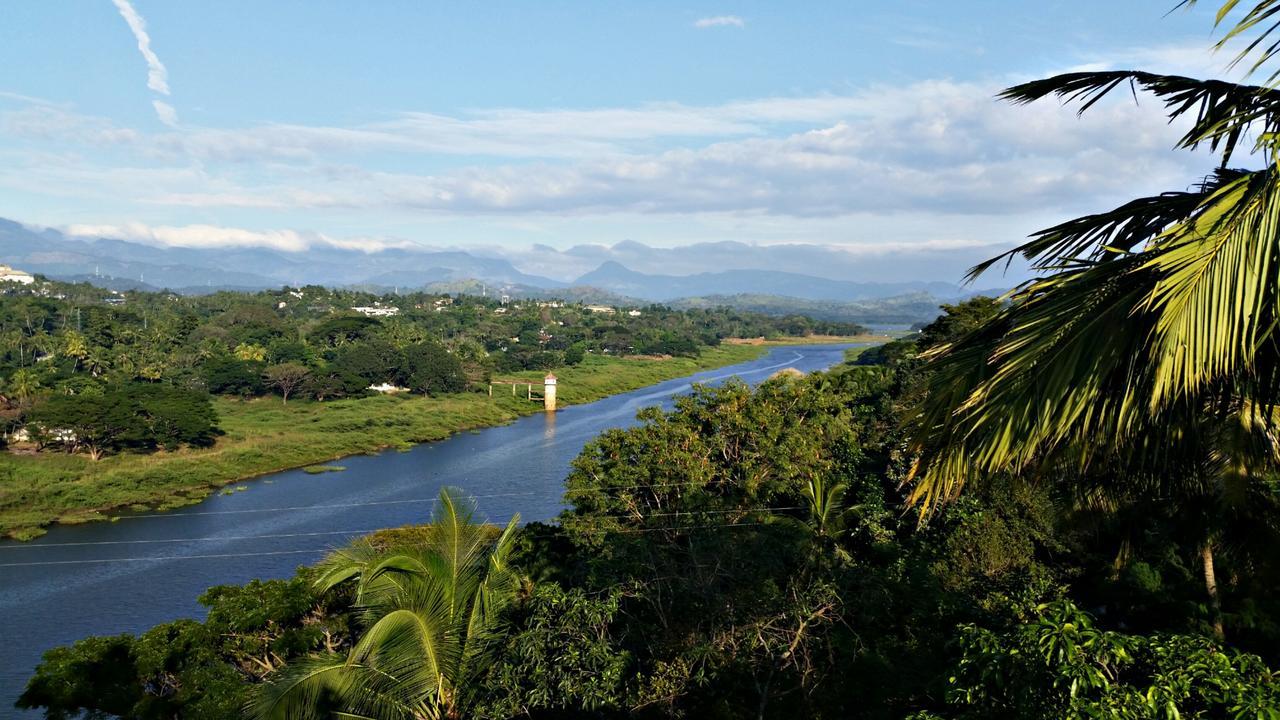 Mahaweli View Inn Kandy Bagian luar foto