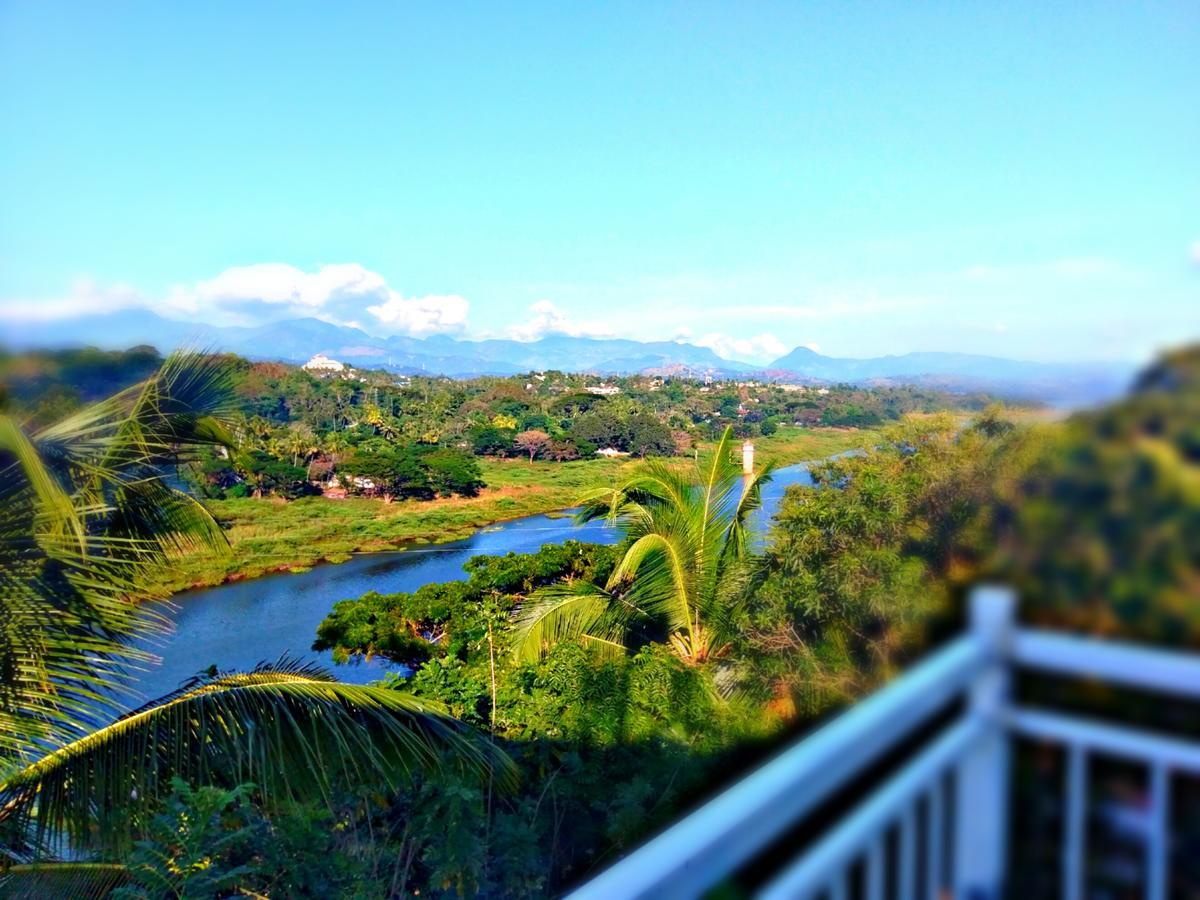 Mahaweli View Inn Kandy Bagian luar foto